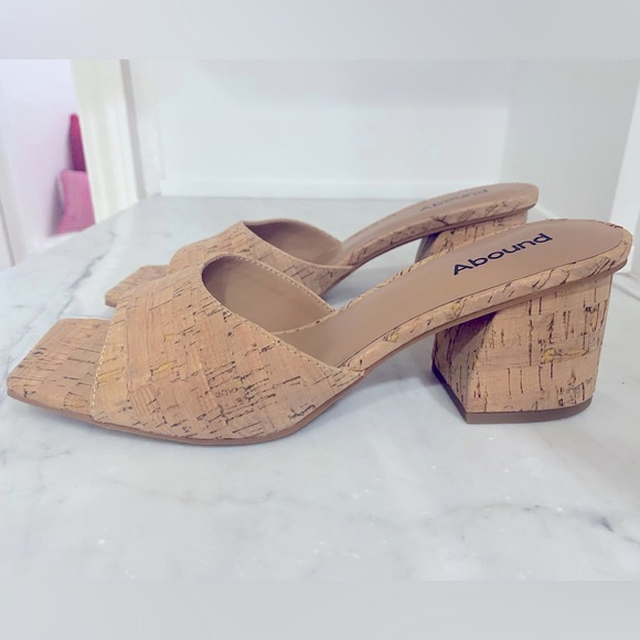 NWOT ABOUND Tan Cork Slip On Heel Sandals - Picture 6 of 12